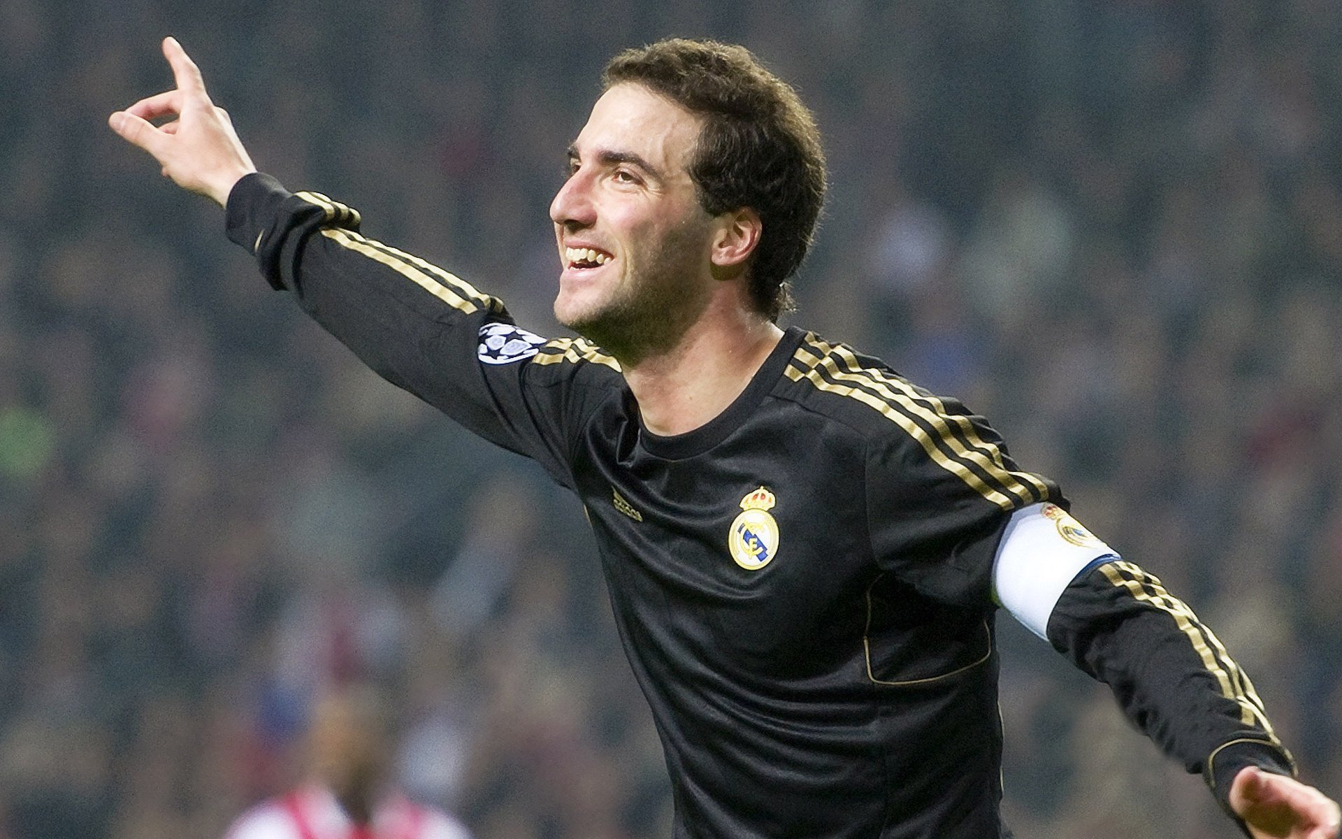 巴尔:他的防守反应速度和精准传球能力让全黑队进攻更具威胁,巴尔什么